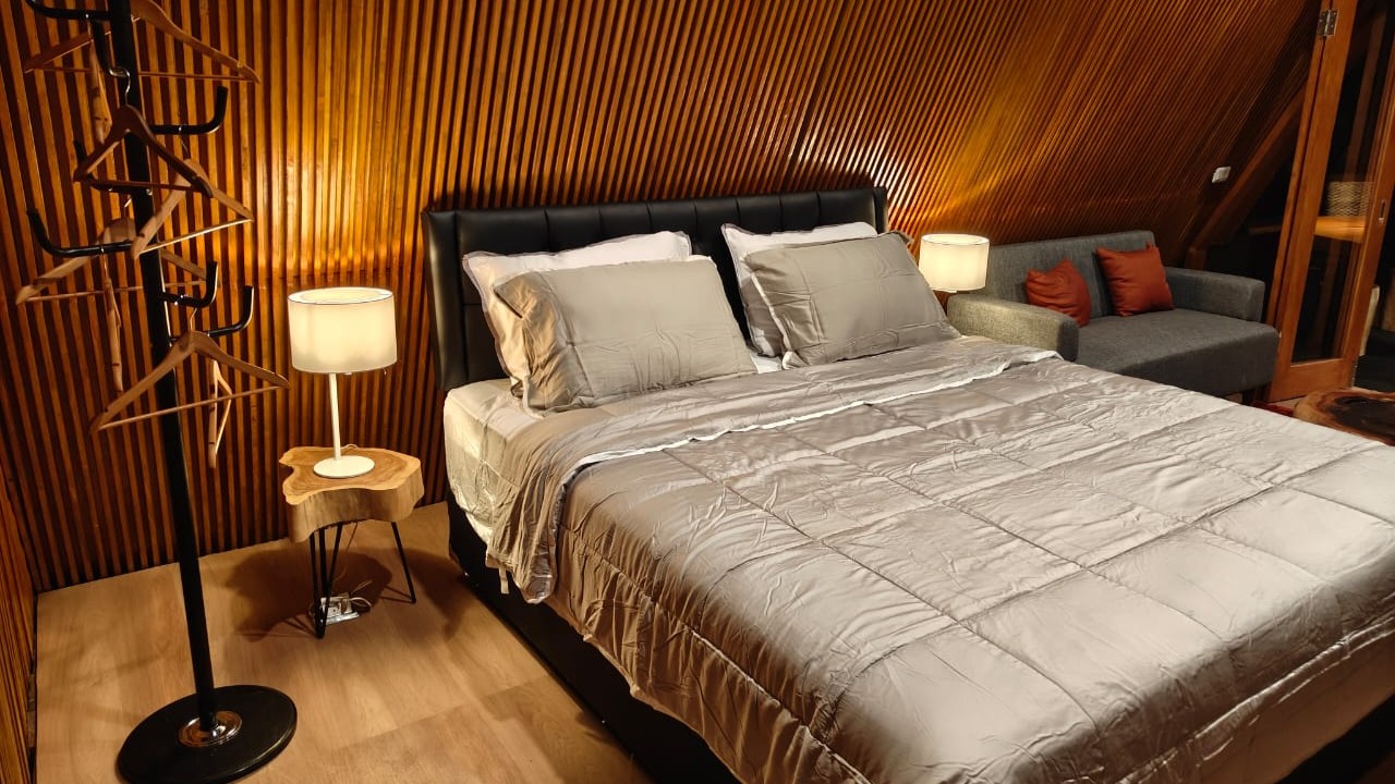 Pineus Tilu Cabin
