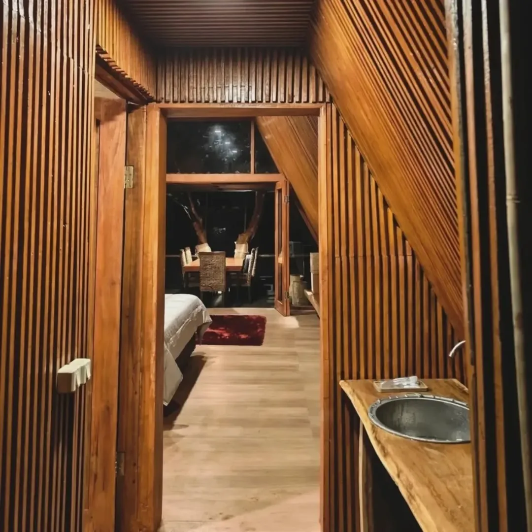 Pineus Tilu Cabin